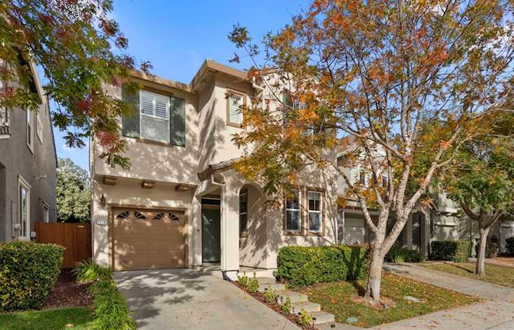2274 Coffeeberry Road West Sacramento, CA 95691