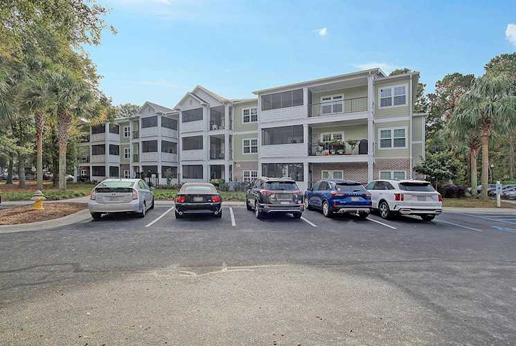 1025 Riverland Woods Place #816 Charleston, SC 29412