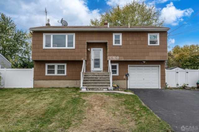 61 Sheppard Place Fords, NJ 08863
