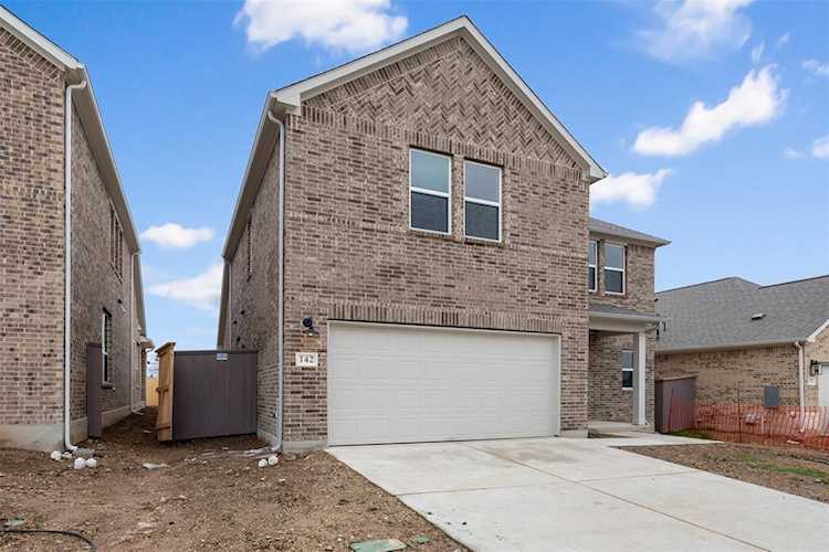 142 Golden Gate LN Kyle, TX 78640