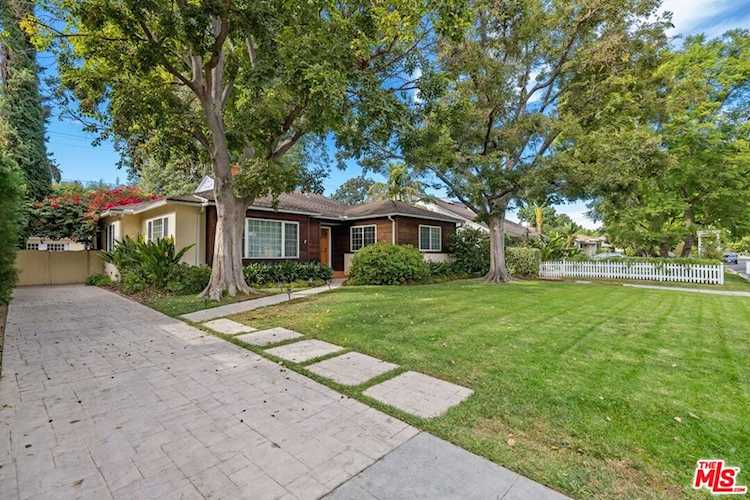 4515 Varna Ave Sherman Oaks, CA 91423
