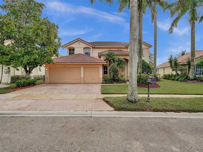 827 Regal Cove Rd Weston, FL 33327