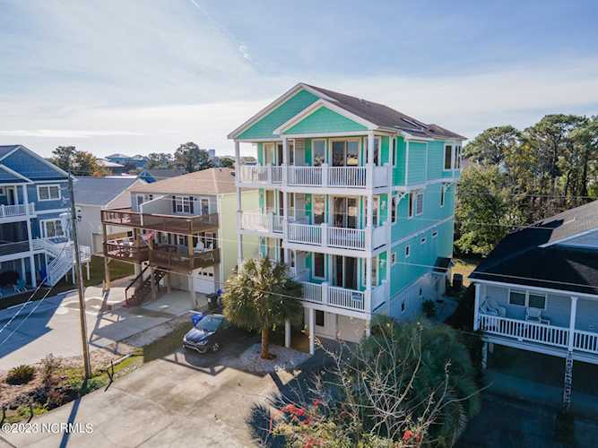 307 Greenville Ave Carolina Beach, NC 28428