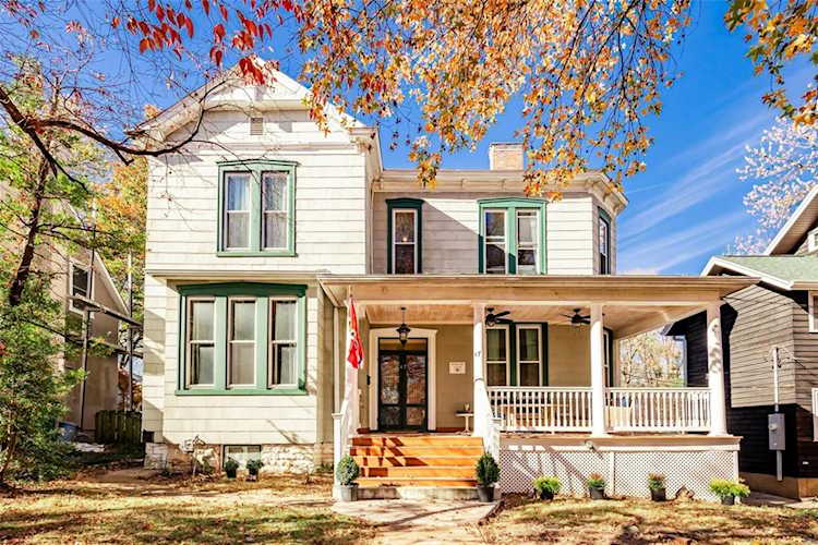 47 N Elm Ave Webster Groves, MO 63119