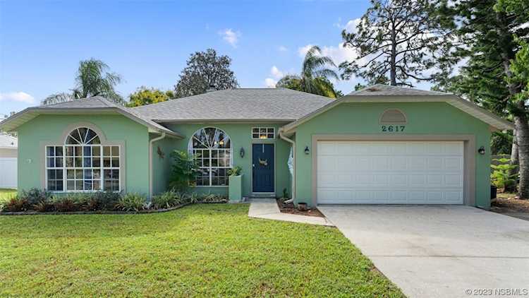 2617 35th St Edgewater, FL 32141