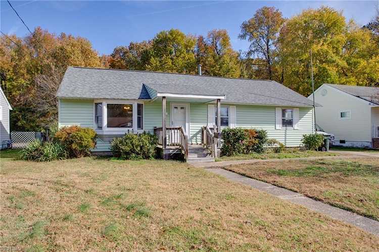 408 Winchester Dr Hampton, VA 23666