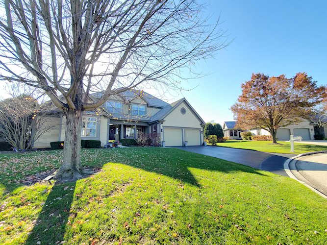 6601 White Pine Way Libertyville, IL 60048