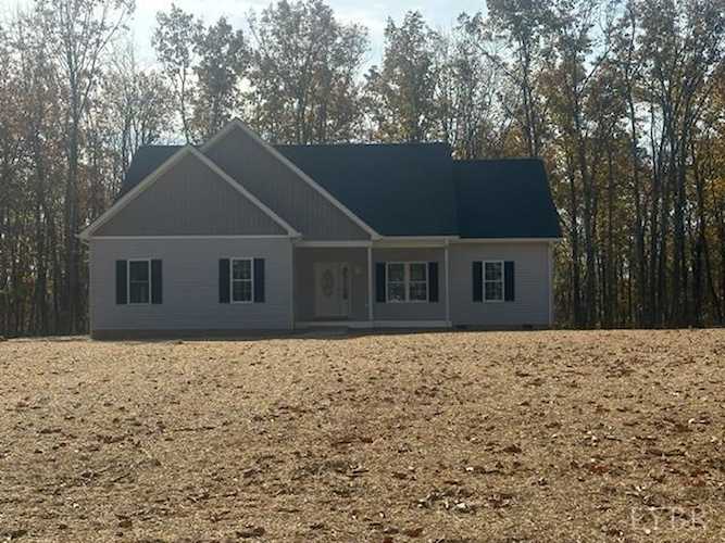 636 Skyline Dr Appomattox, VA 24522