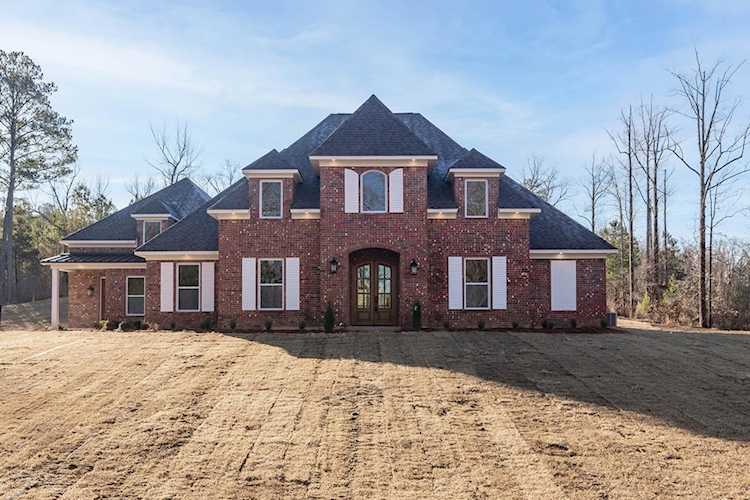 215 Stable Run Oxford, MS 38655