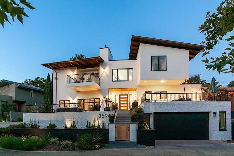 3594 Canon Street San Diego, CA 92106