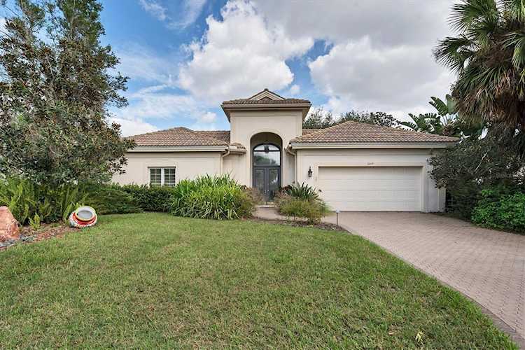 5217 88th St E Bradenton, FL 34211