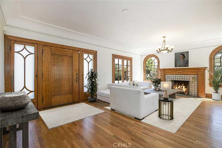 1905 Grace Ave Los Angeles, CA 90068