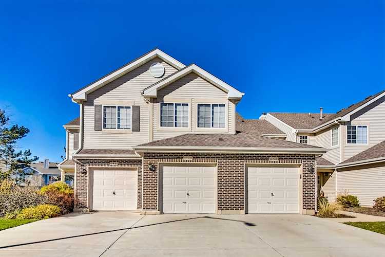 250 Camel Bend Ct #1 Schaumburg, IL 60194