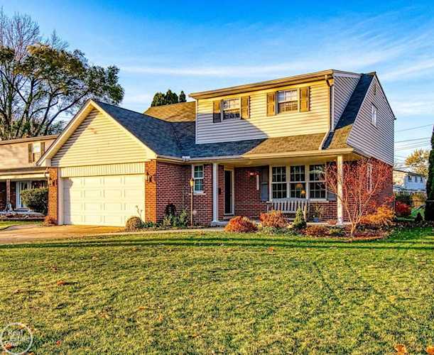 12851 Grand Haven Dr Sterling Heights, MI 48312
