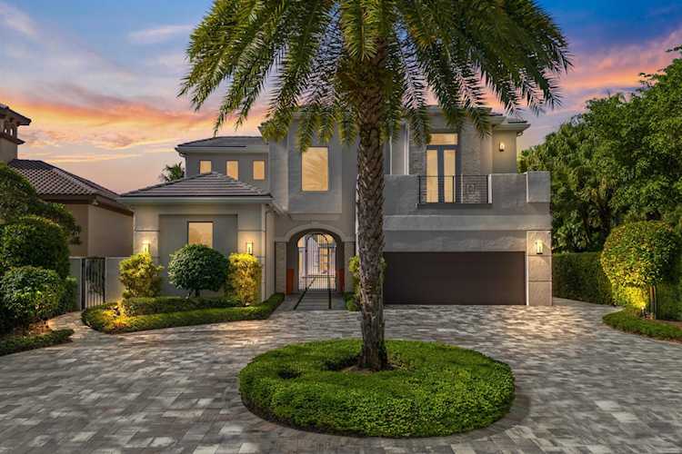 16549 Senterra Drive Delray Beach, FL 33484