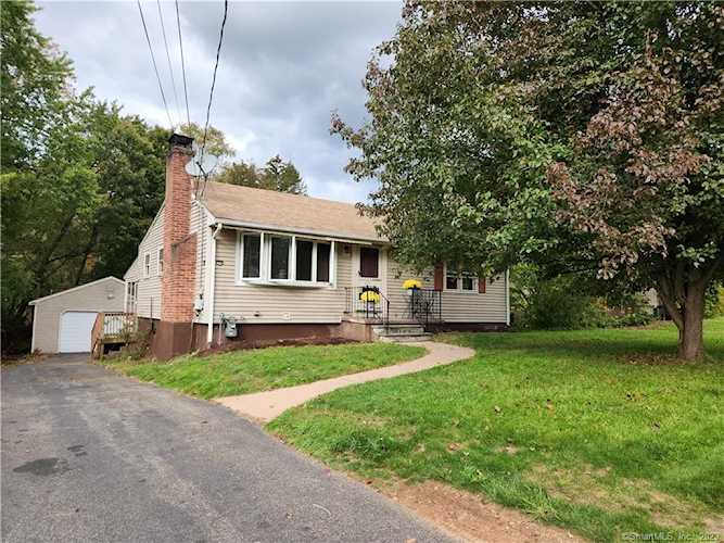 17 Charles St Southington, CT 06489