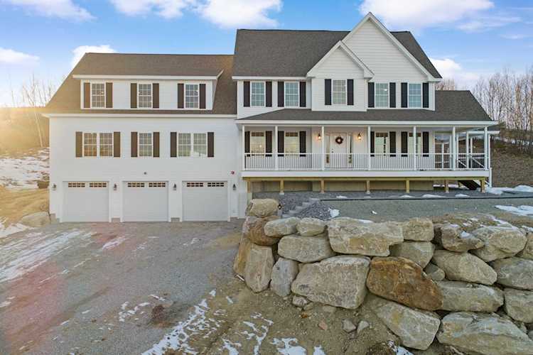 Foxberry Dr #37 New Boston, NH 03070