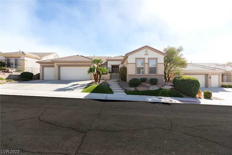 2831 Somerset Springs Dr Henderson, NV 89052
