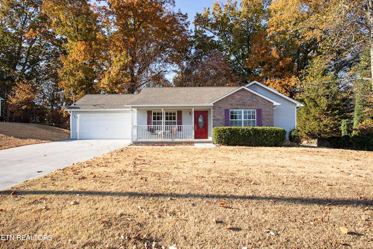 280 Crestwood Dr Lenoir City, TN 37771