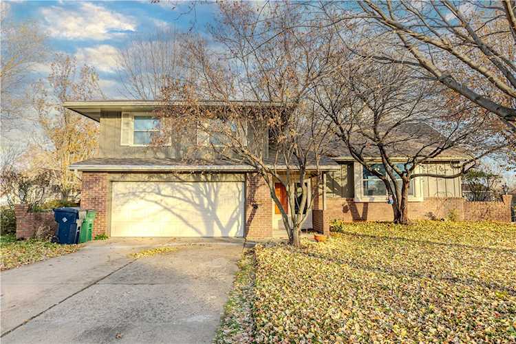 4413 73rd Place Urbandale, IA 50322