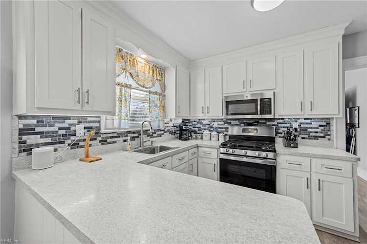 148 Whitehurst Road Chesapeake, VA 23322