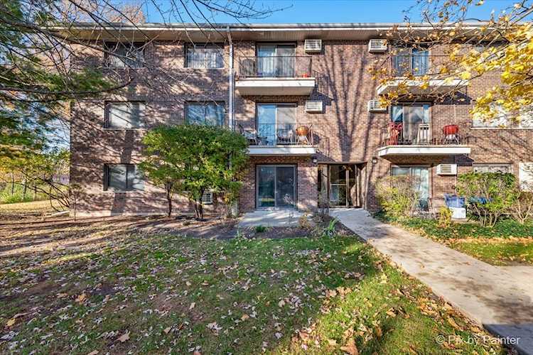 1220 S Lorraine Rd #1H Wheaton, IL 60187