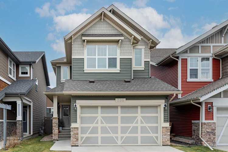 236 Kingsmere Cove SE Airdrie, AB T4A 0S1