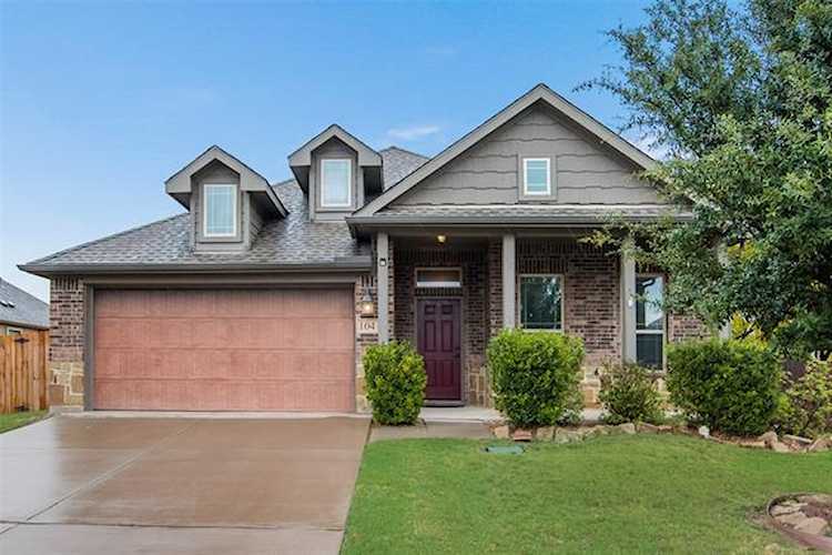104 Gentle Winds Road Waxahachie, TX 75165
