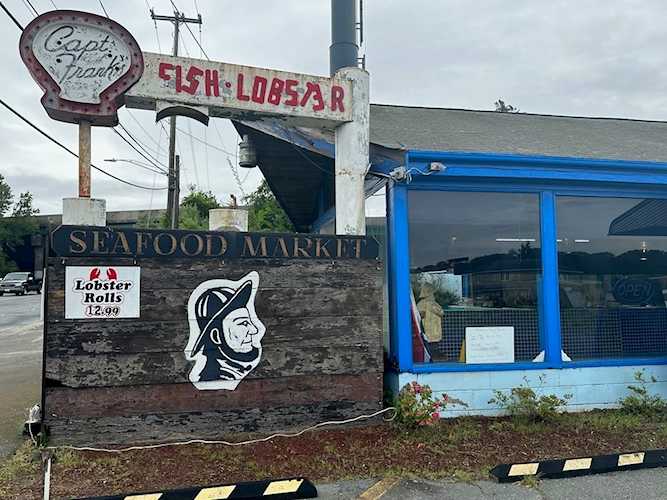 360 Hathaway Rd New Bedford, MA 02740