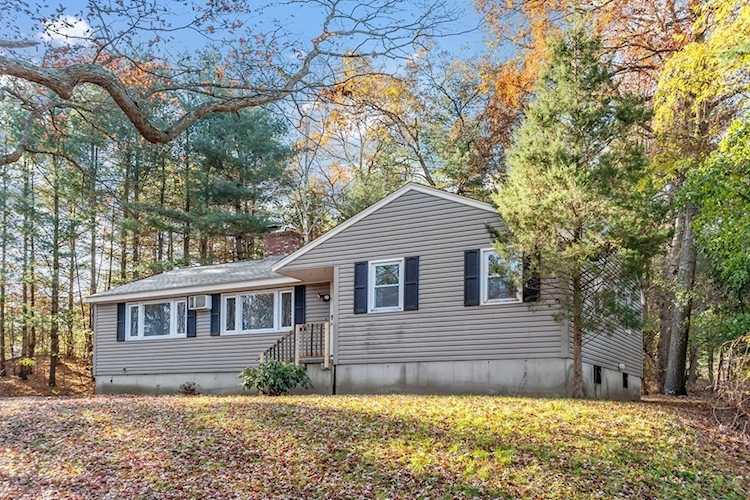 5 Oxford Rd Wilmington, MA 01887