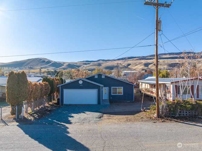1926 Columbia Ave Bridgeport, WA 98813