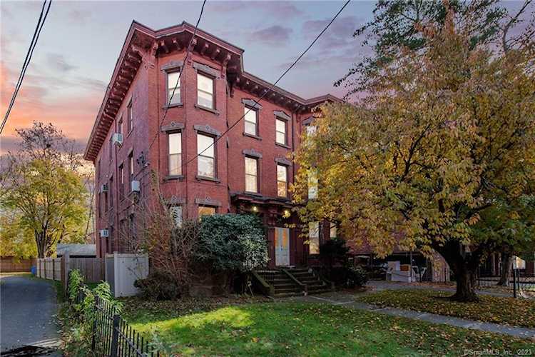 56 Willard St #A Hartford, CT 06105