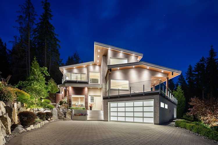 1513 Crystal Creek Drive Port Moody, BC V3H 0A3