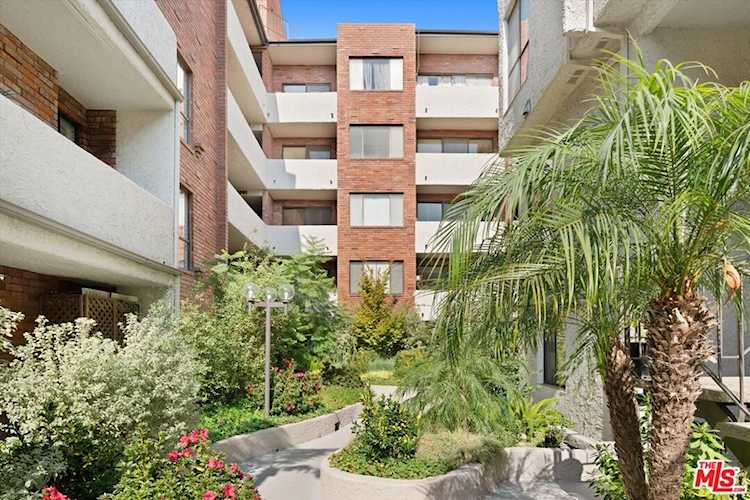 15515 W Sunset Blvd #307 Pacific Palisades, CA 90272