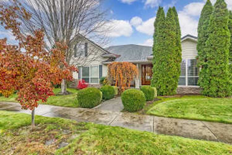 1028 Buck Point St Central Point, OR 97502