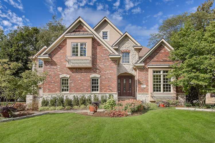 621 S Sleight St Naperville, IL 60540