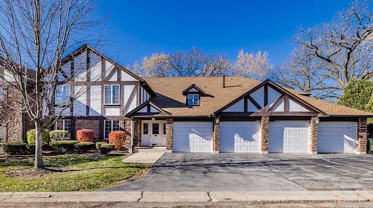 5810 Wolf Rd #2A Western Springs, IL 60558