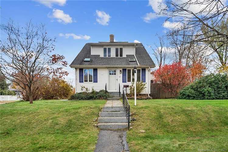 65 Norwood Ave Hamden, CT 06518
