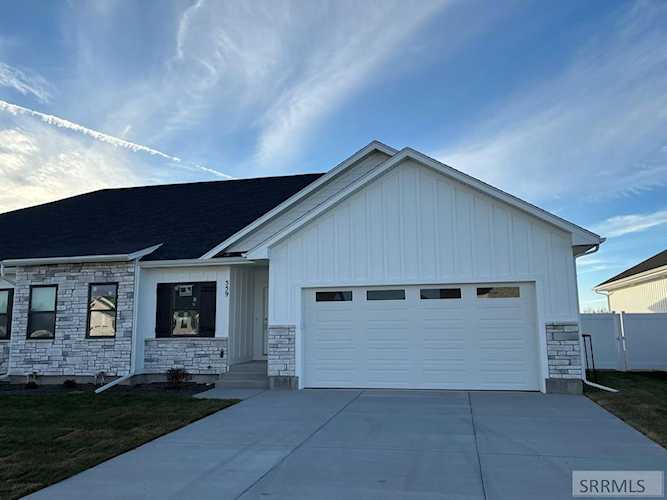 559 Silvermaple Dr Idaho Falls, ID 83406