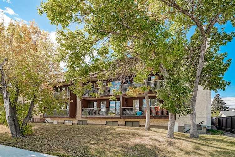 1113 37 St SW #302 Calgary, AB T3C 1S5