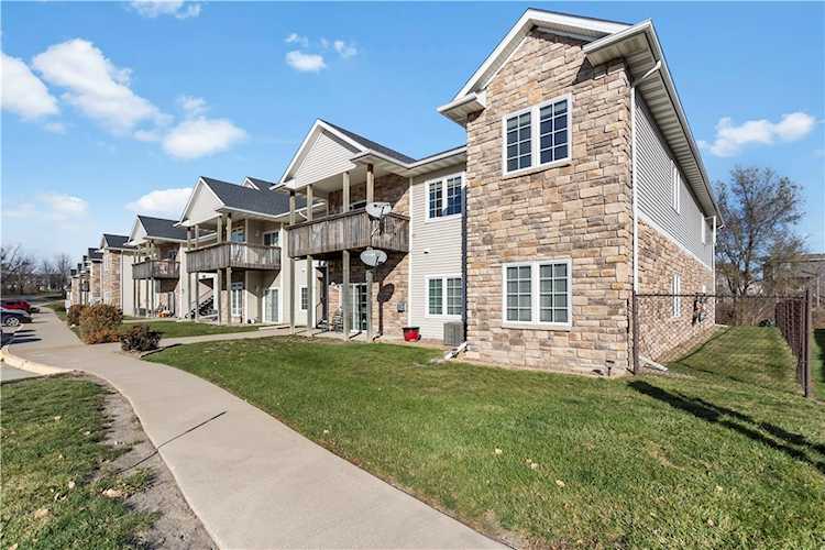 1735 SW 34th Ave #10 Altoona, IA 50009