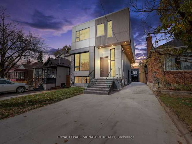 376 O'connor Dr Toronto, ON M4J 2V7