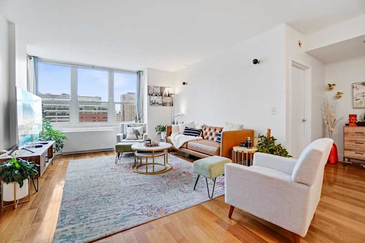 88 Morgan St #806 Jersey City, NJ 07302