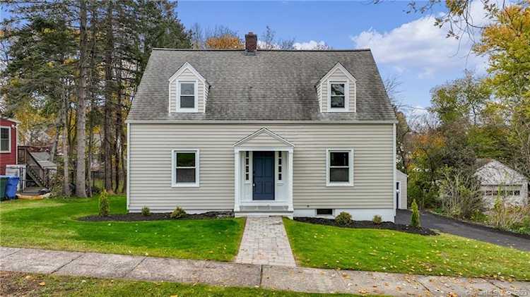 69 Westminster St Hamden, CT 06518