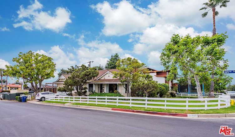 16900 Livorno Dr Pacific Palisades, CA 90272