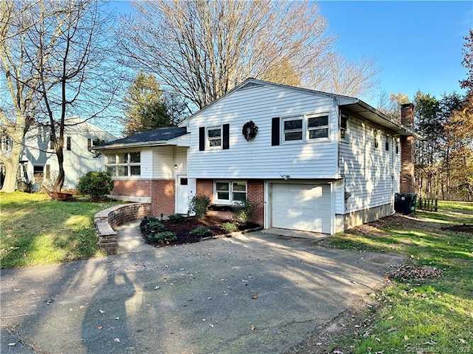 1030 Wolf Hill Rd Cheshire, CT 06410