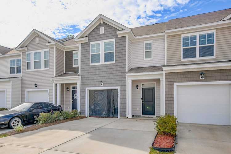 647 Hilchot Drive Summerville, SC 29486