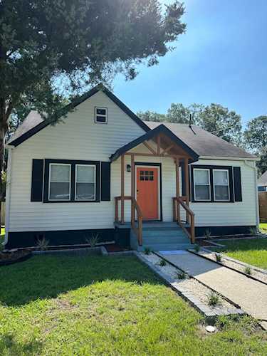 5738 Hoover Avenue Hanahan, SC 29410
