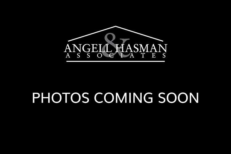 4215 Evergreen Avenue West Vancouver, BC V7V 1H2 | MLS® R2833099 Photo 1