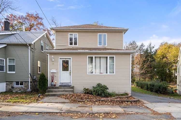 28 Springdale Ave Saugus, MA 01906